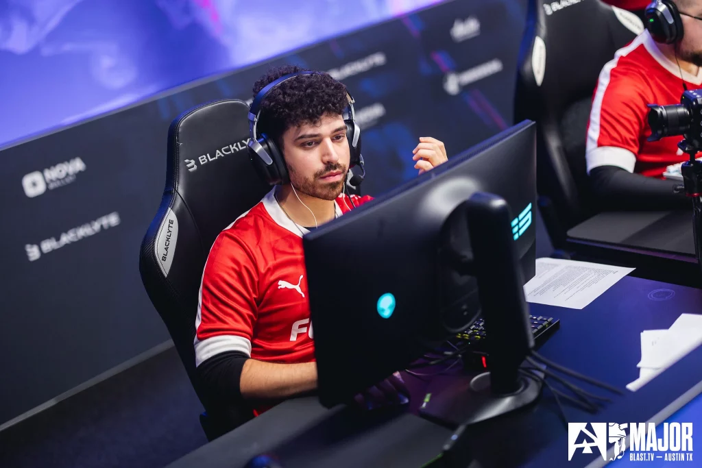 MOUZ vs Aurora