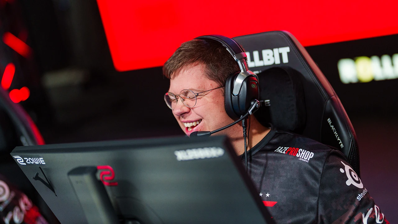 FaZe 2–1 Fluxo —— 传奇阵容晋级第二阶段