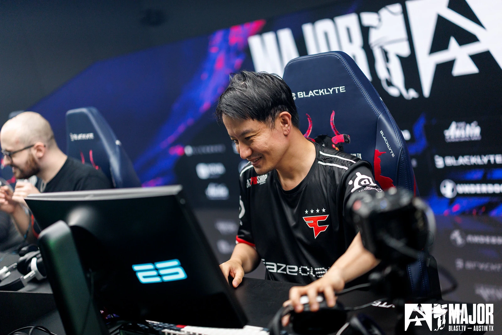 社区反应-支持、批评与困惑