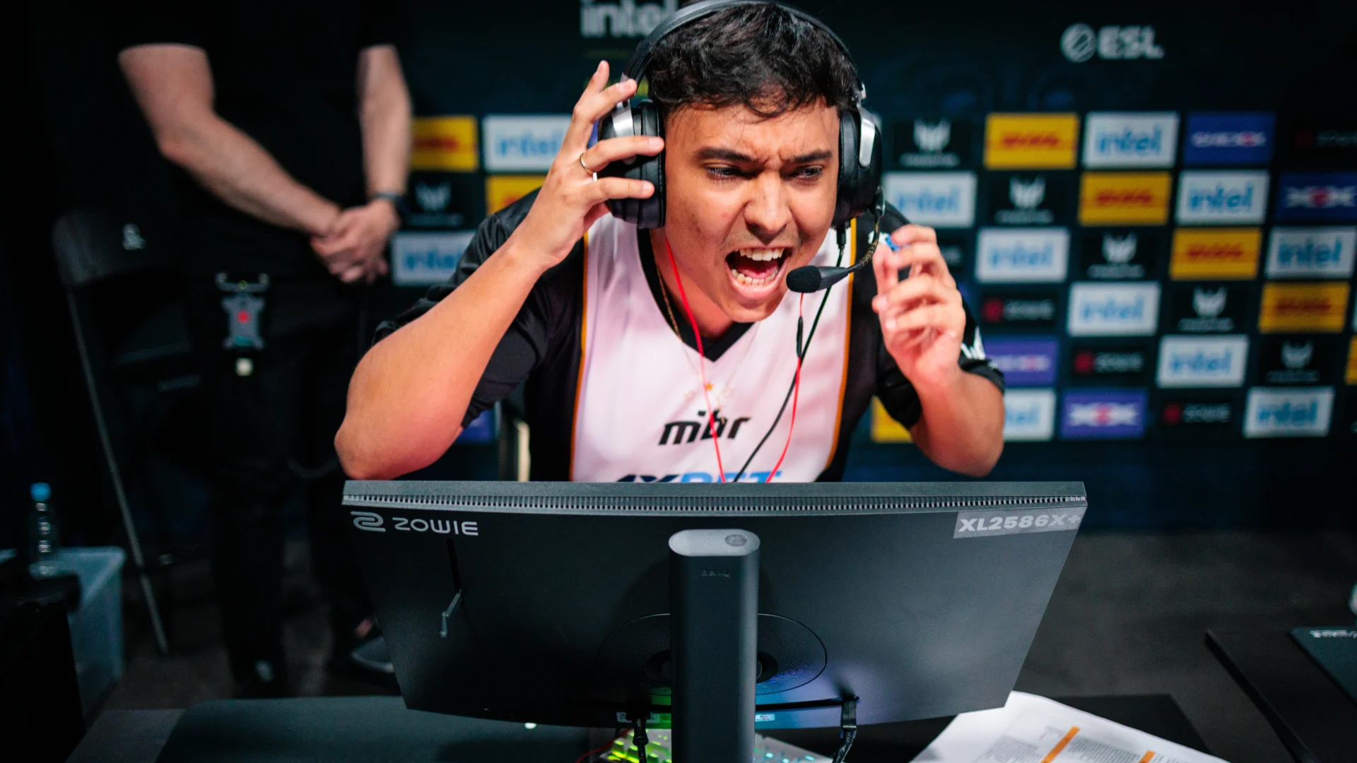 Spirit 与 MIBR 轻松取胜，开启 IEM Cologne Major 2026 第二阶段征程